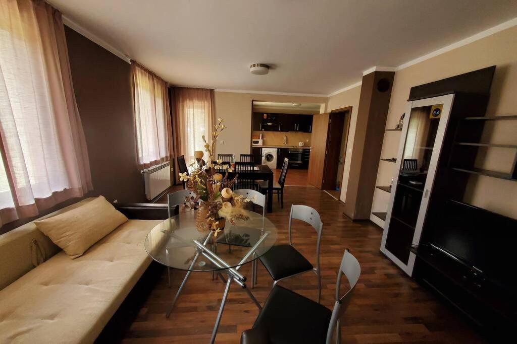 Двете Къщи В Планината Villa Beli Osŭm Buitenkant foto
