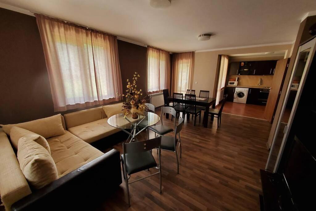 Двете Къщи В Планината Villa Beli Osŭm Buitenkant foto