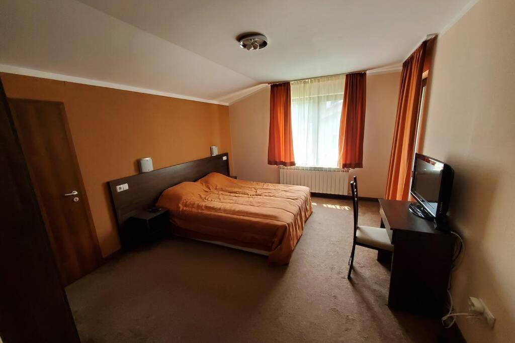 Двете Къщи В Планината Villa Beli Osŭm Buitenkant foto