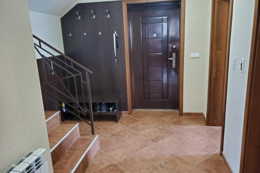 Двете Къщи В Планината Villa Beli Osŭm Buitenkant foto
