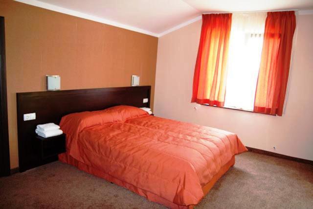 Двете Къщи В Планината Villa Beli Osŭm Buitenkant foto