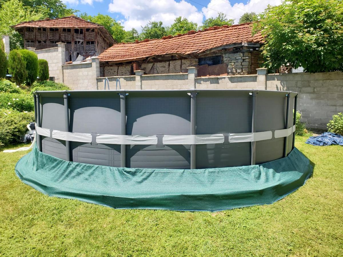 Двете Къщи В Планината Villa Beli Osŭm Buitenkant foto
